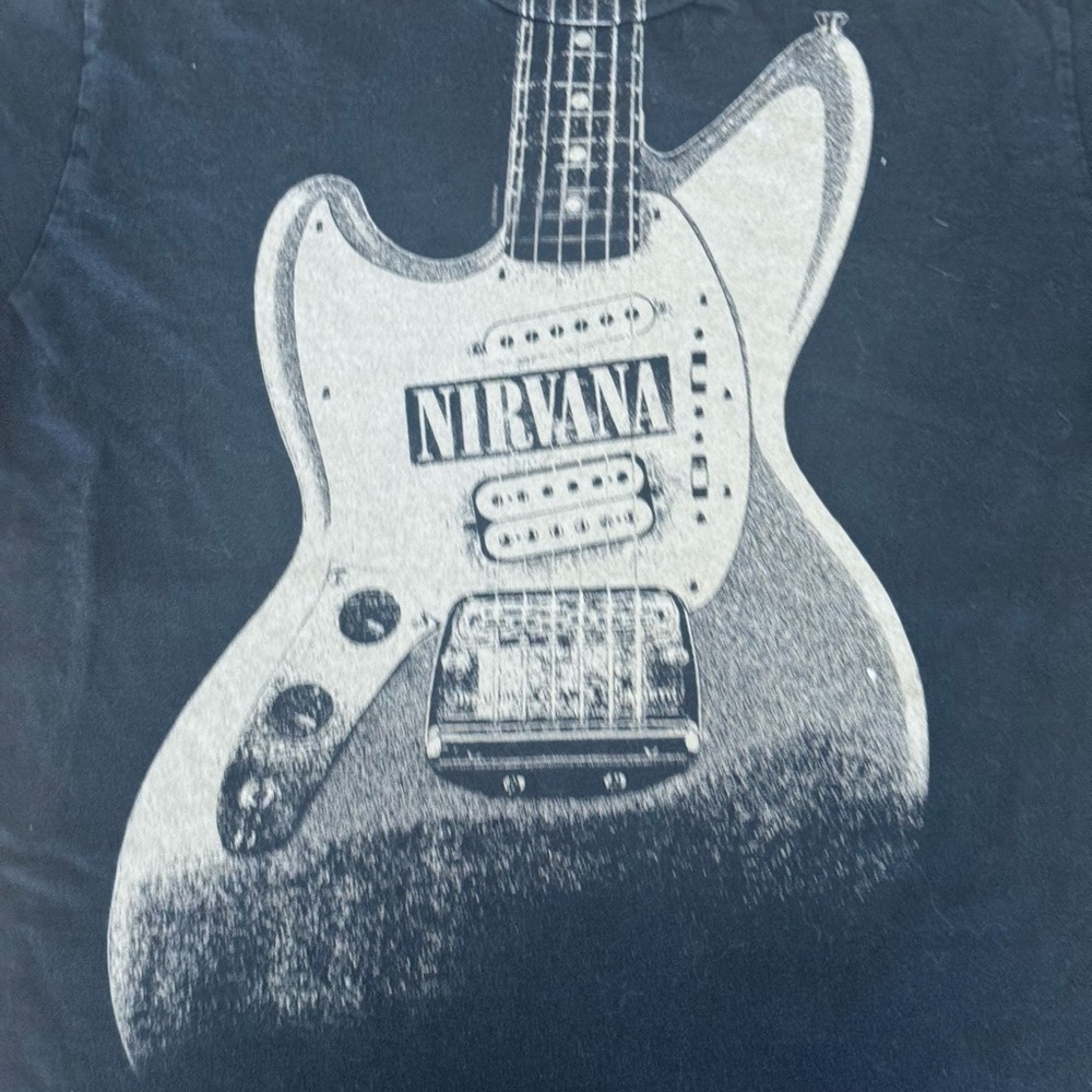 Rare Nirvana 2005 Guitar Graphic Shirt Black Band Tee Size M Official Tultex Tag - Picture 3 of 7